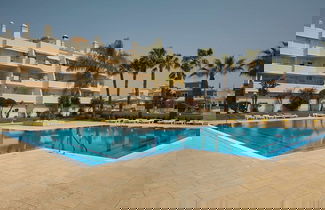 Foto 1 - Apartamento de 2 quartos em Albufeira com piscina e jardim