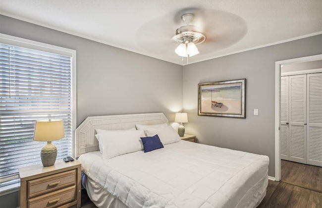 Sandpiper Cove 1030 1 Bedroom Condo by RedAwning - Photo 3
