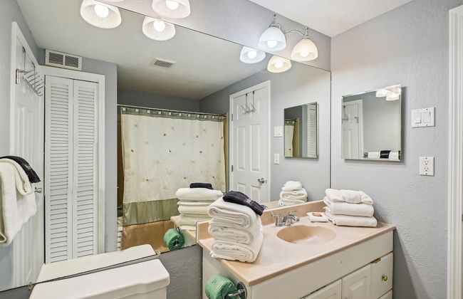 Sandpiper Cove 1030 1 Bedroom Condo by RedAwning - Photo 13