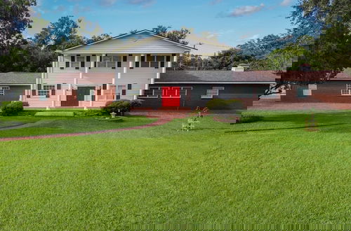 Foto 54 - A Large Tropical 7 Bedroom Estate by RedAwning