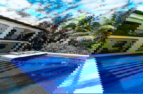 Foto 24 - Beachfront Villa With Long Private Pier and Pool