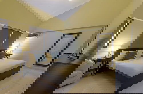 Foto 5 - Penthouse in Evaristo Morales Sleeps 14