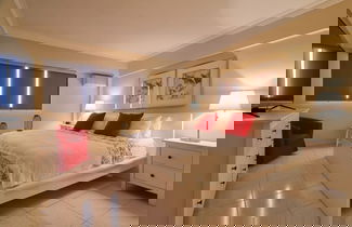 Photo 1 - Penthouse in Evaristo Morales Sleeps 14