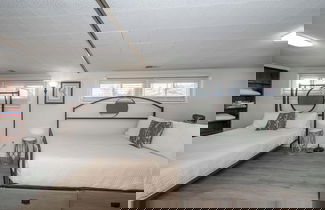 Photo 2 - The Grand Elm Suites Sleeps 10