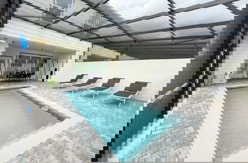 Foto 1 - Upstay Theme Rooms and Arcade Games Plus Private Pool