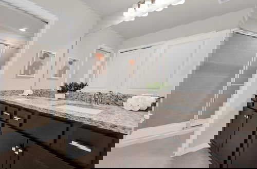 Foto 47 - Upstay Theme Rooms and Arcade Games Plus Private Pool