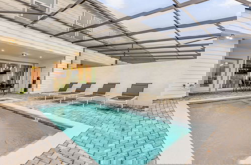 Foto 28 - Upstay Theme Rooms and Arcade Games Plus Private Pool