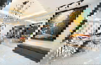 Foto 2 - COZY 3-BR Apartment in the center of District 7