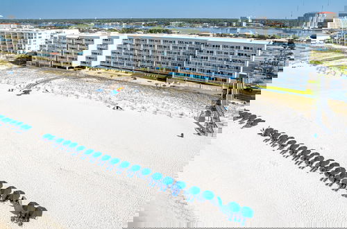 Foto 46 - Islander Beach Resort 303 Condo by RedAwning