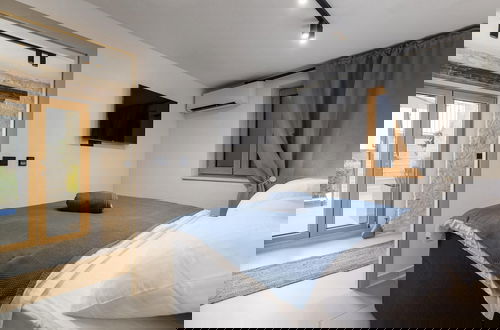 Photo 8 - Beautiful Apartment With View