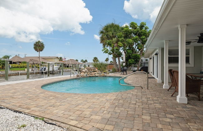 Coastal Charm: Seaside Hideaway 3 Bedroom Home by RedAwning - Foto 36