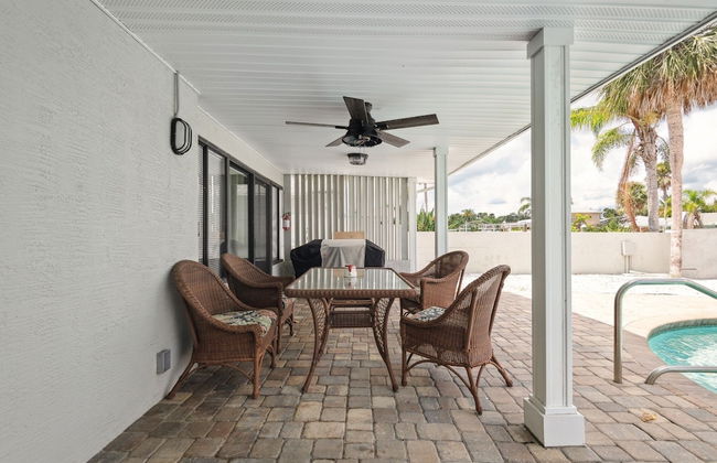Coastal Charm: Seaside Hideaway 3 Bedroom Home by RedAwning - Foto 58