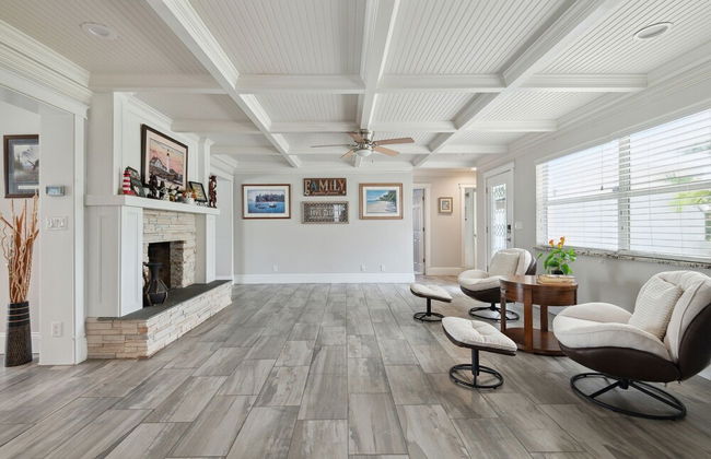 Coastal Charm: Seaside Hideaway 3 Bedroom Home by RedAwning - Foto 42