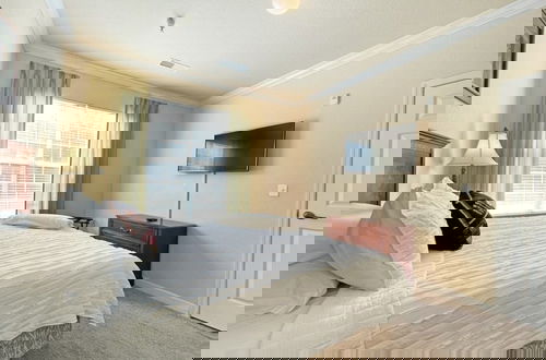Foto 4 - Tuscan Dream 2 Bedroom Condo by RedAwning