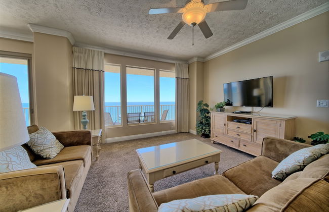 Comfortable High-Rise Condo with Beach Access - Unit 1404 by RedAwning - Foto 12