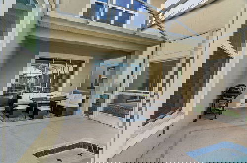 Foto 19 - Luxury 5bed Home With Pool and Game Room