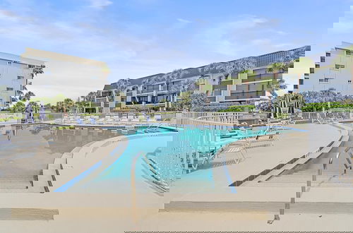 Foto 24 - Salty Soldi 2 Bedroom Condo by RedAwning