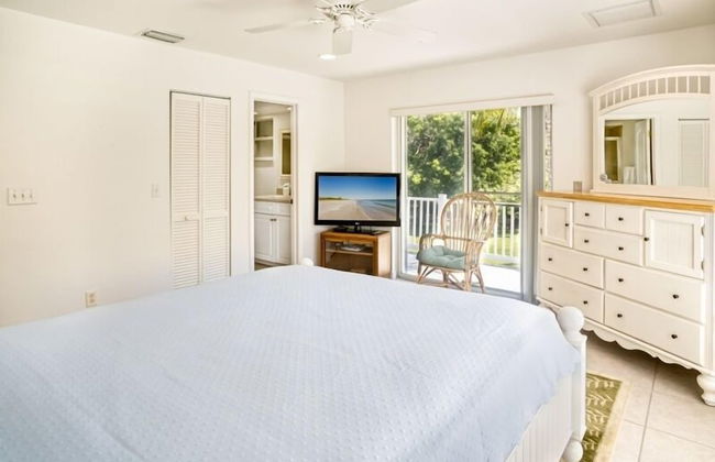 Baywatch Casa 3 Bedroom Home by RedAwning - Photo 5