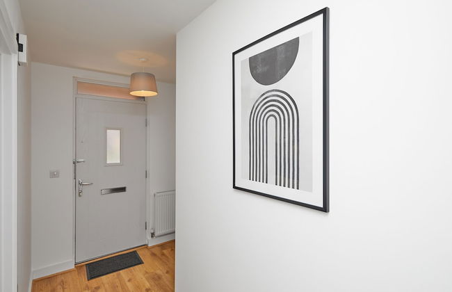 3 Bedroom Large House - Train Station - Foto 2