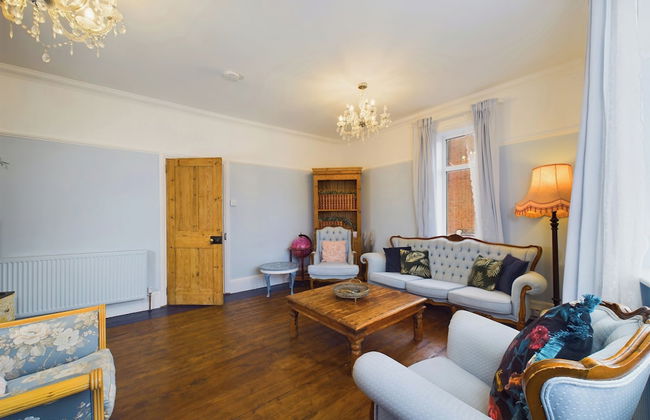 Unique 2 bed Leigh-on-sea- With Real Piano - Photo 13