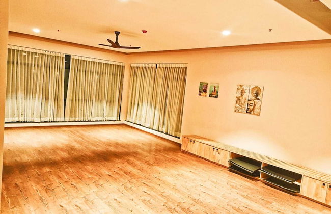 Luxury 4BHK in E-City with 40 Amenities - Photo 37