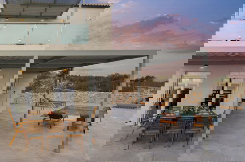 Foto 33 - Gianna s Panoramic Seaview Twin Villas With Pool 2