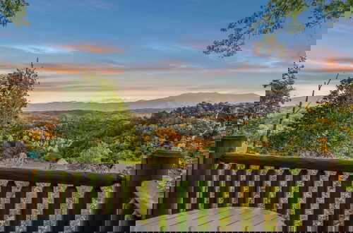 Foto 45 - Grand View Lodge Panoramic Views Hot Tubs Game Room Theater Sleeps 56 Guests