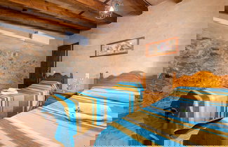 Foto 2 - Villa in Serene Location