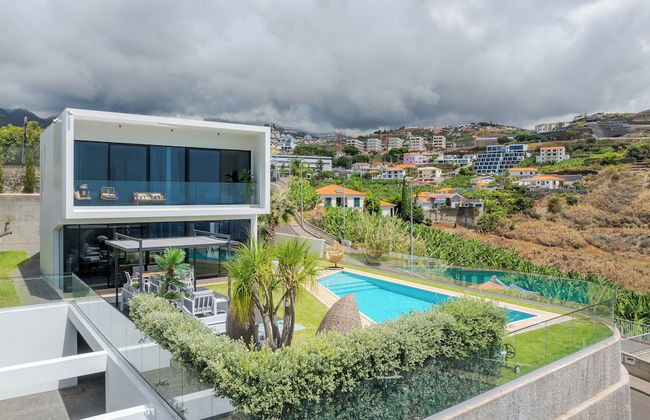 Luxury Diamond House - Photo 33