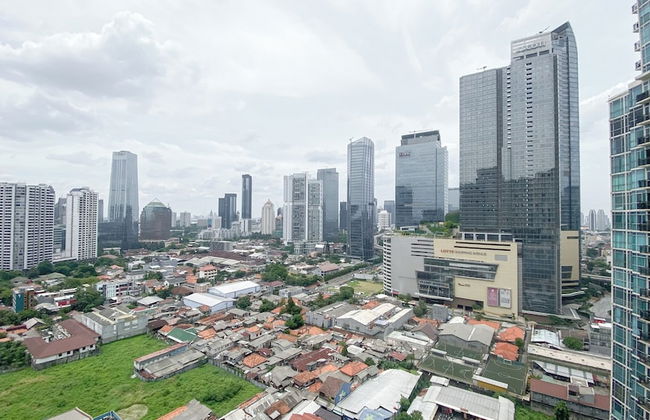 Elegant and Comfy 1BR with Extra Room Apartment at Bellagio Residence - Photo 25