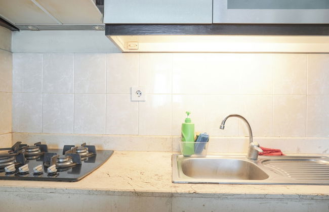 Elegant and Comfy 1BR with Extra Room Apartment at Bellagio Residence - Photo 9