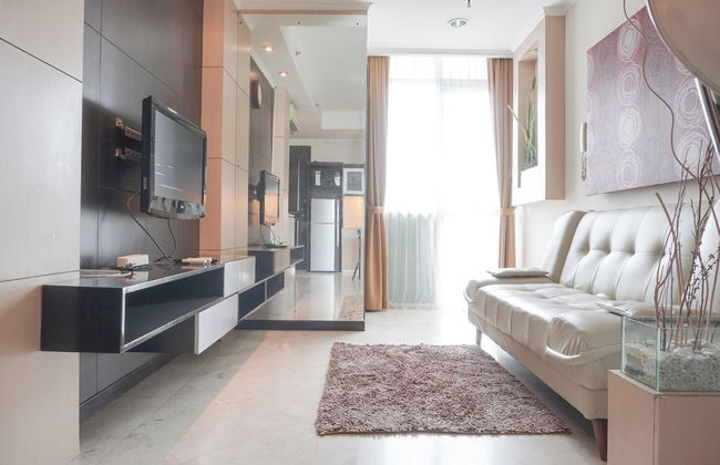 Elegant and Comfy 1BR with Extra Room Apartment at Bellagio Residence - Photo 15