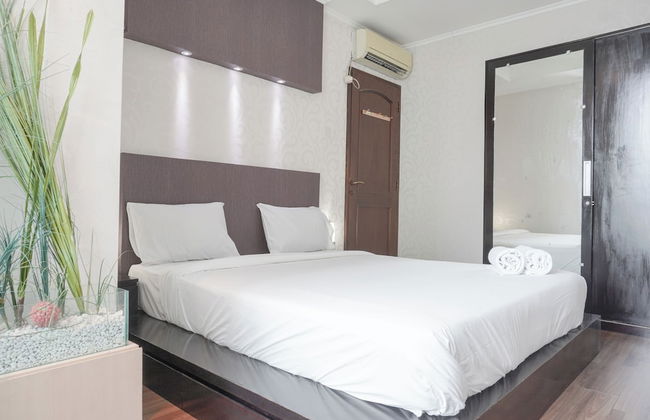 Elegant and Comfy 1BR with Extra Room Apartment at Bellagio Residence - Photo 4