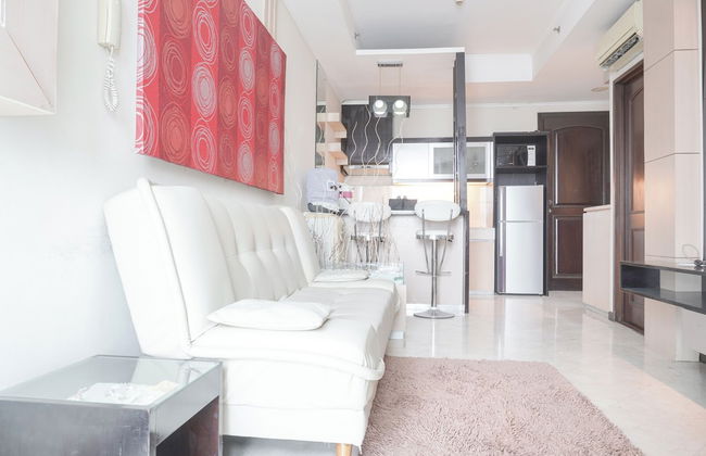 Elegant and Comfy 1BR with Extra Room Apartment at Bellagio Residence - Photo 13