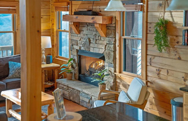 Blue Ridge Mountain Cabin With Stunning Views - Photo 31