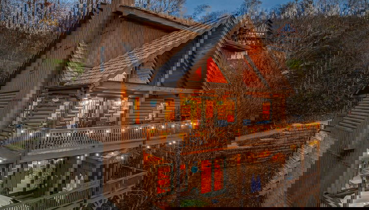 Photo 1 - Blue Ridge Mountain Cabin With Stunning Views
