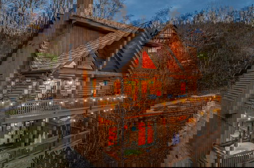 Photo 1 - Blue Ridge Mountain Cabin With Stunning Views