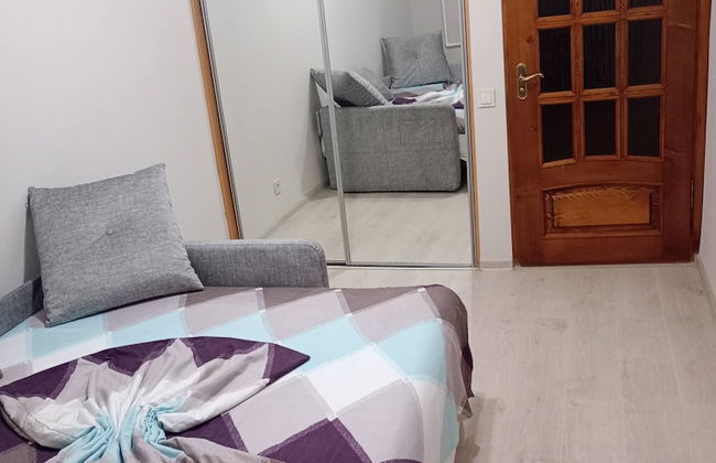 Peaceful Chișinău Retreat With Central Heating & Private Entrance - Foto 2