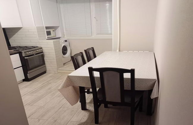 Peaceful Chișinău Retreat With Central Heating & Private Entrance - Foto 14