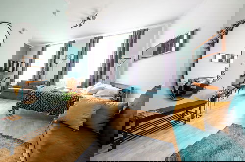 Foto 3 - Luxury European Apartment