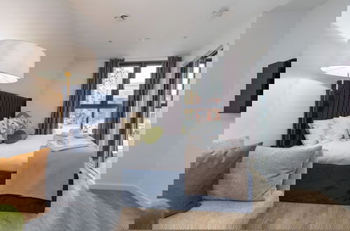 Foto 12 - Cable Street Serviced Apartments