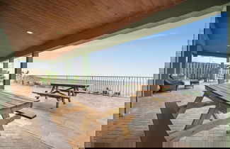 Foto 2 - Stones Throw Beachside Bungalow 1 ON THE Beach