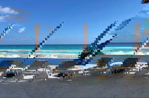 Photo 11 - Ocean Dreams by Andiani Travel