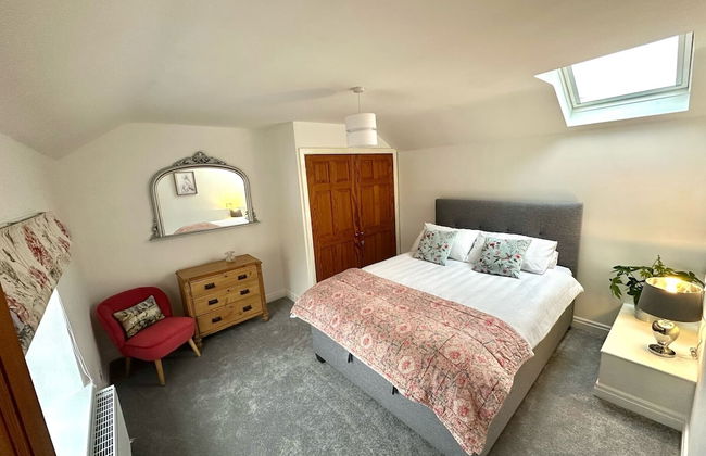 2 Bedroom Cottage Free Private Parking Fire Place - Foto 2