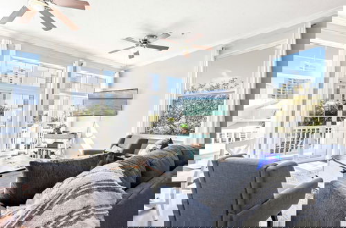 Foto 1 - Sailors Cove: 5-bedroom, 4.5 Baths, Sleeps 12! Steps Away From the Beach!
