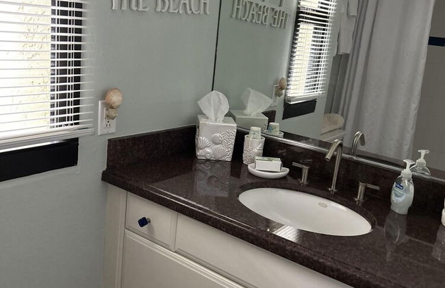 This Condo Is Located In One Of Islamorada's Most Prestigious Condo Complexes. 2 Bedroom Condo by RedAwning - Foto 20