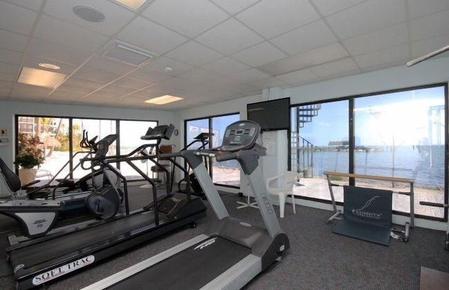 This Condo Is Located In One Of Islamorada's Most Prestigious Condo Complexes. 2 Bedroom Condo by RedAwning - Foto 23