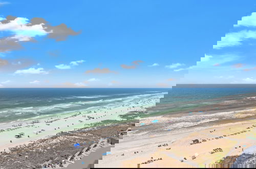 Foto 52 - Coastal Hideaway: Cozy Beachfront Studio Sleeps 4 With Stunning Views!