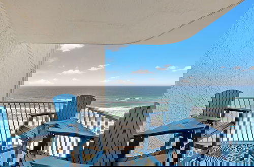 Foto 26 - Coastal Hideaway: Cozy Beachfront Studio Sleeps 4 With Stunning Views!