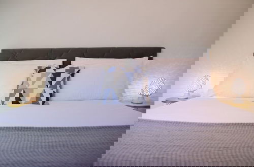 Foto 2 - Theater Luxury Apartment